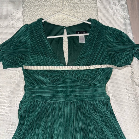 B Darlin Like New Juniors' Bodre Ruffle-sleeve Tiered Mini Dress In Hunter Green - Picture 7 of 8